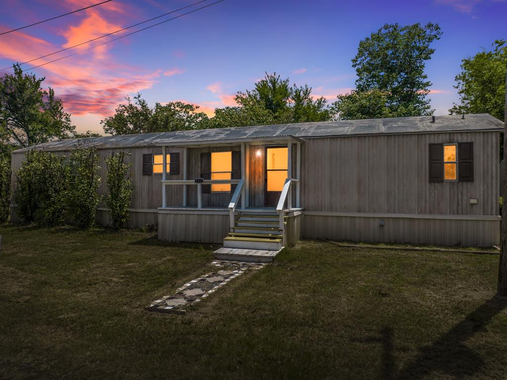517 Poplar Street Property Photo 1