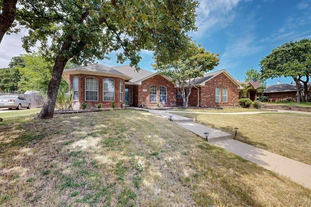 1247 Cross Creek Drive Property Photo 1