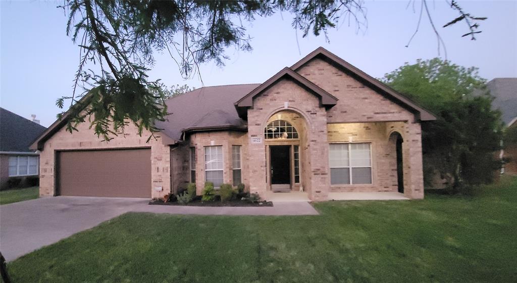 4622 Hackberry Street Property Photo 1