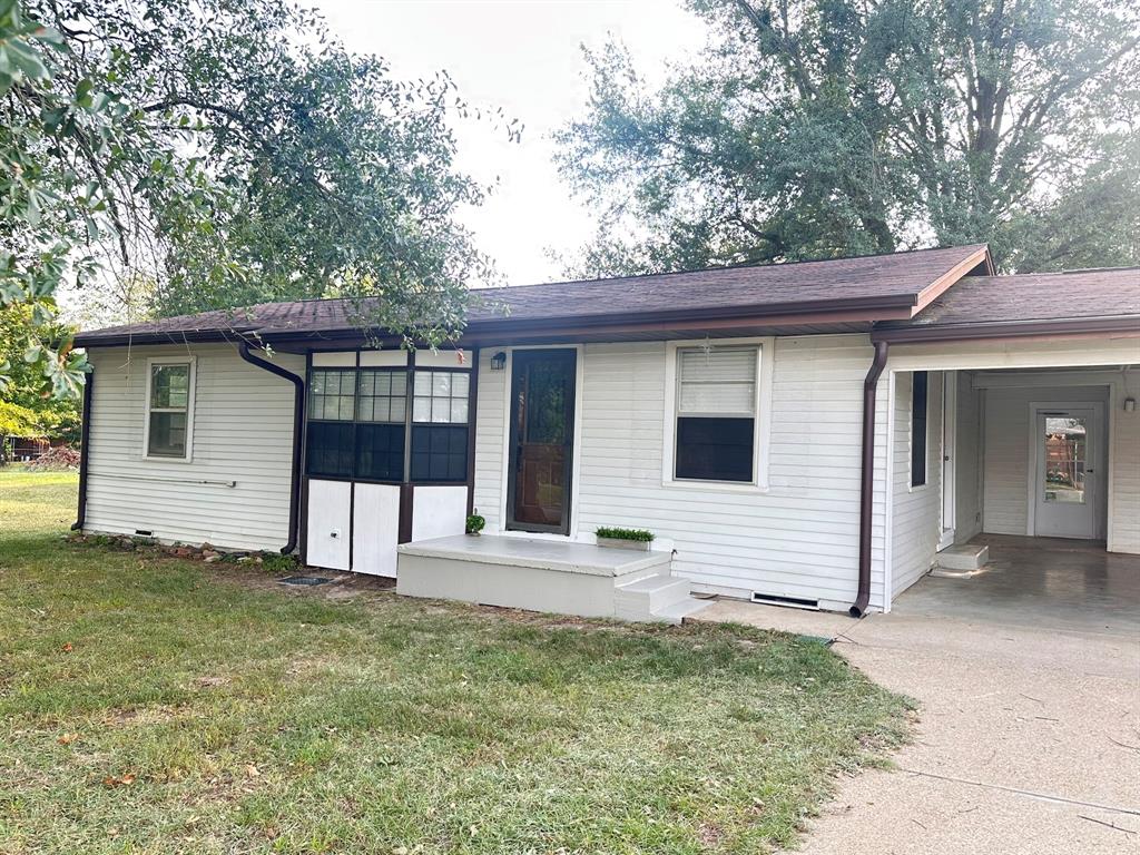 209 N School Street