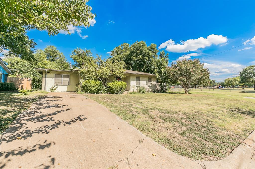 2800 Cecil Drive Property Photo 1