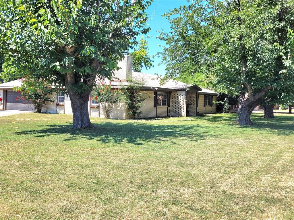 2413 Monticello Street Property Photo 1