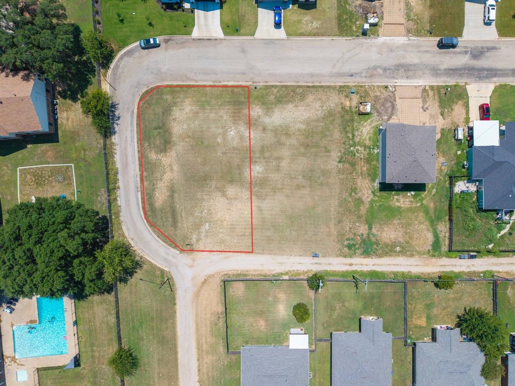 2206 Brooke Lane Property Photo 1