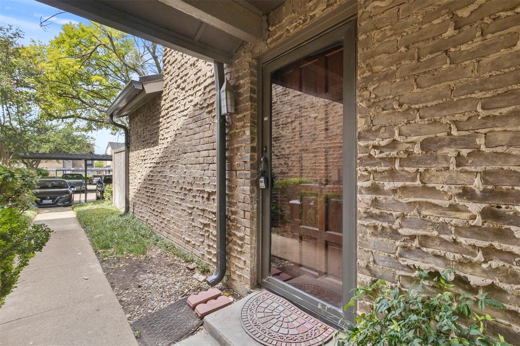333 Melrose Drive 27c Property Photo 1