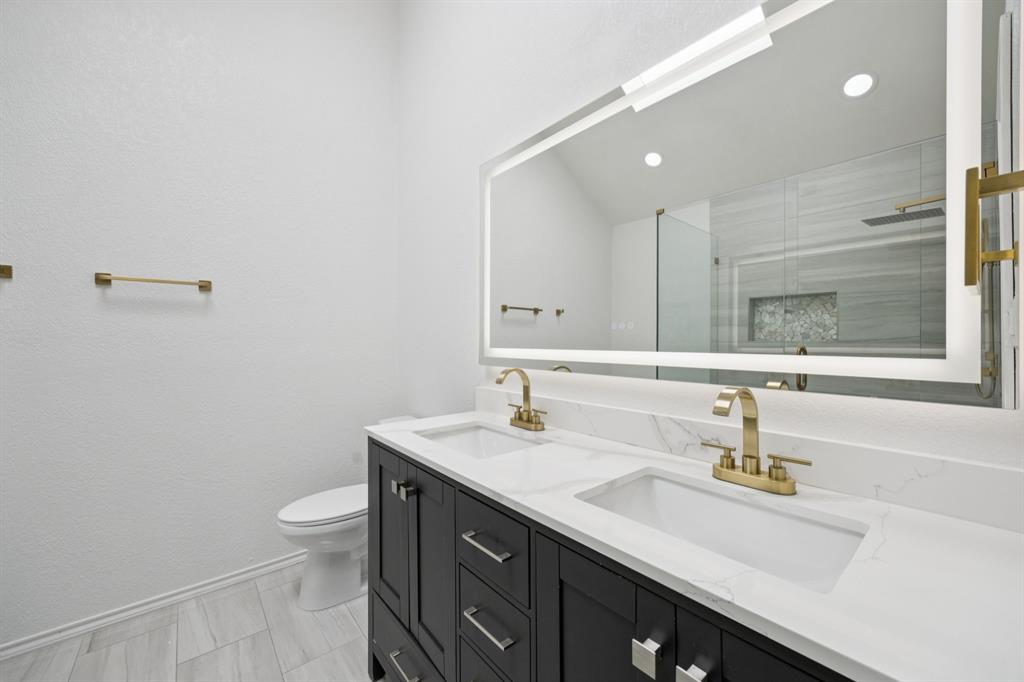 1823 Dew Valley Drive Property Photo 17
