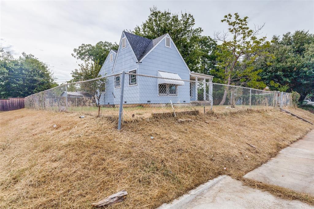 220 Blevins Street Property Photo 1