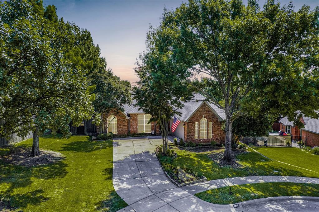 1008 Inverness Court