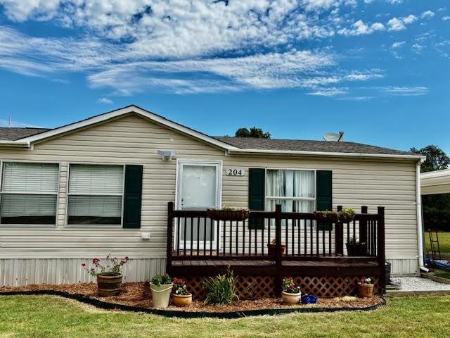 204 County Road 4471 Property Photo 1