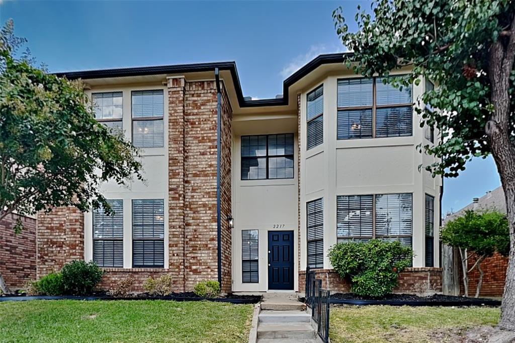 2217 Greenview Drive