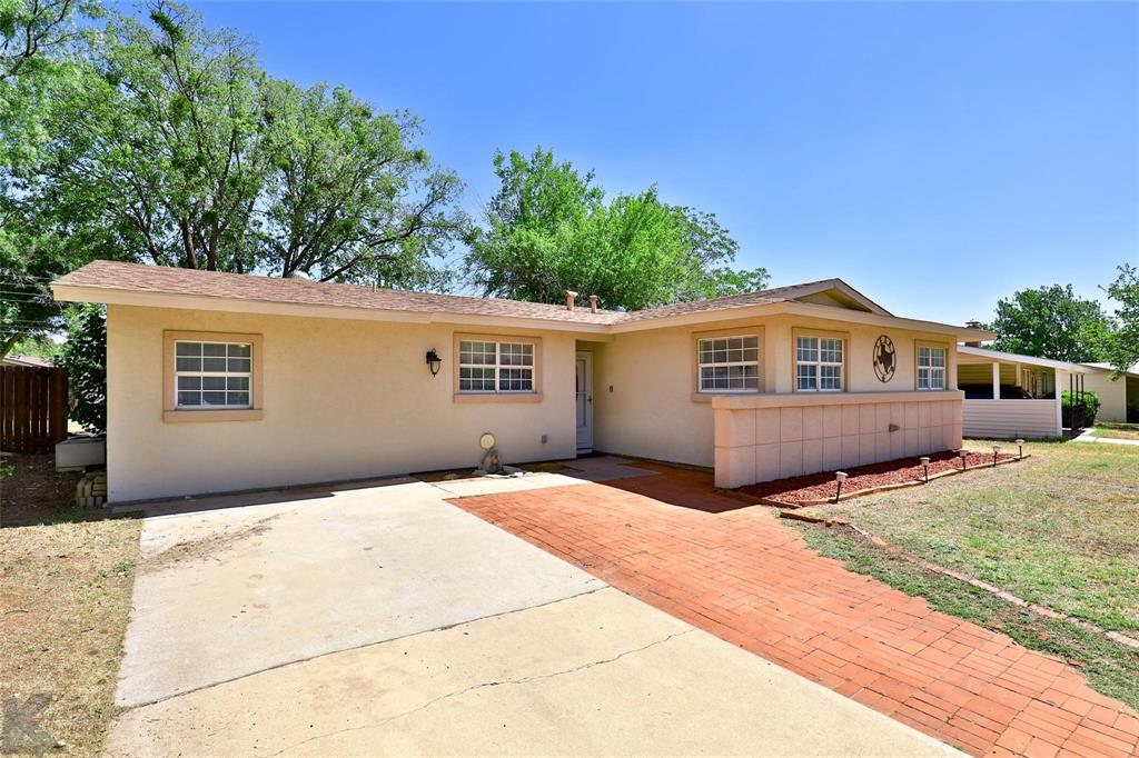 2518 Bennett Drive Property Photo 1