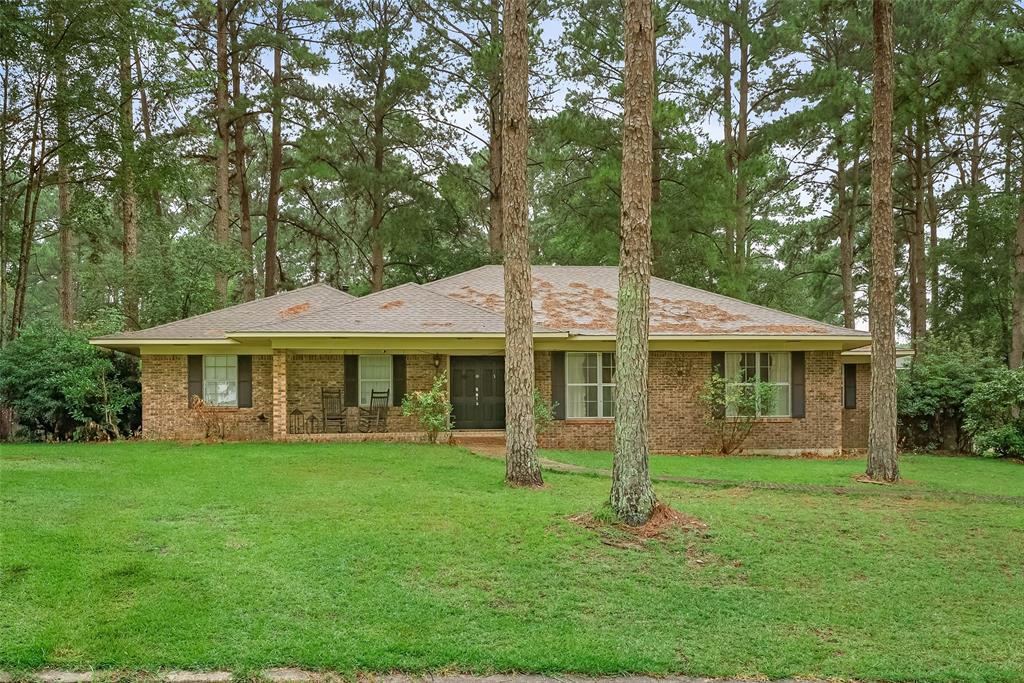 1402 N Acres Circle Property Photo 1