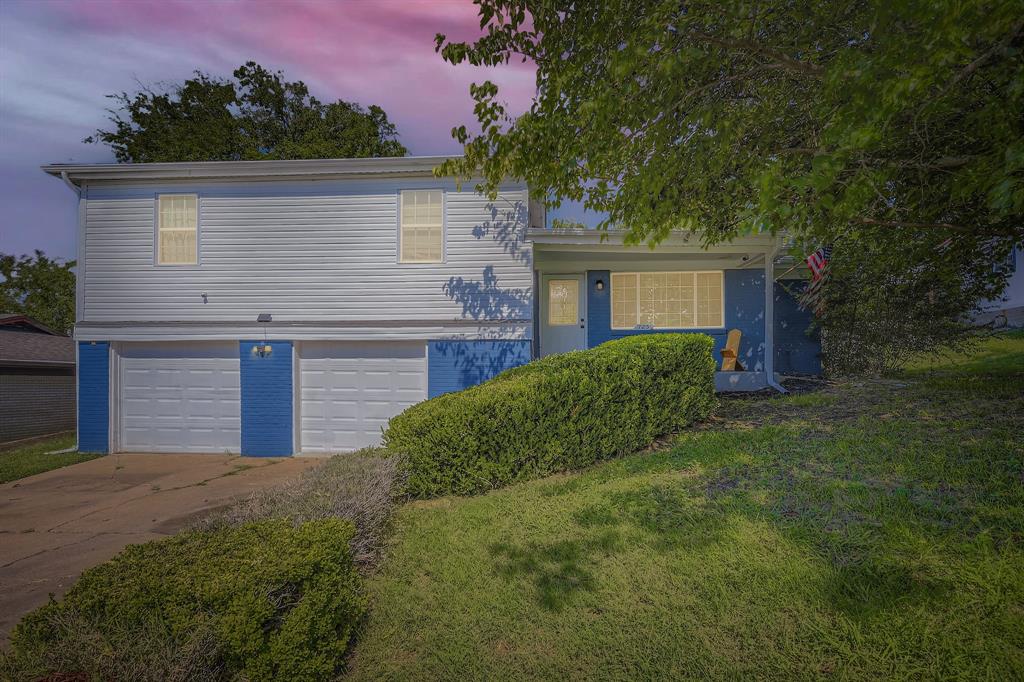 725 Pemberton Drive Property Photo 1