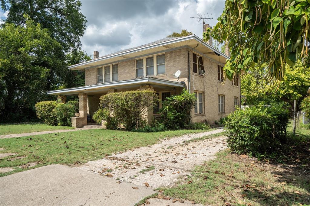 305 Hill Street Property Photo 1