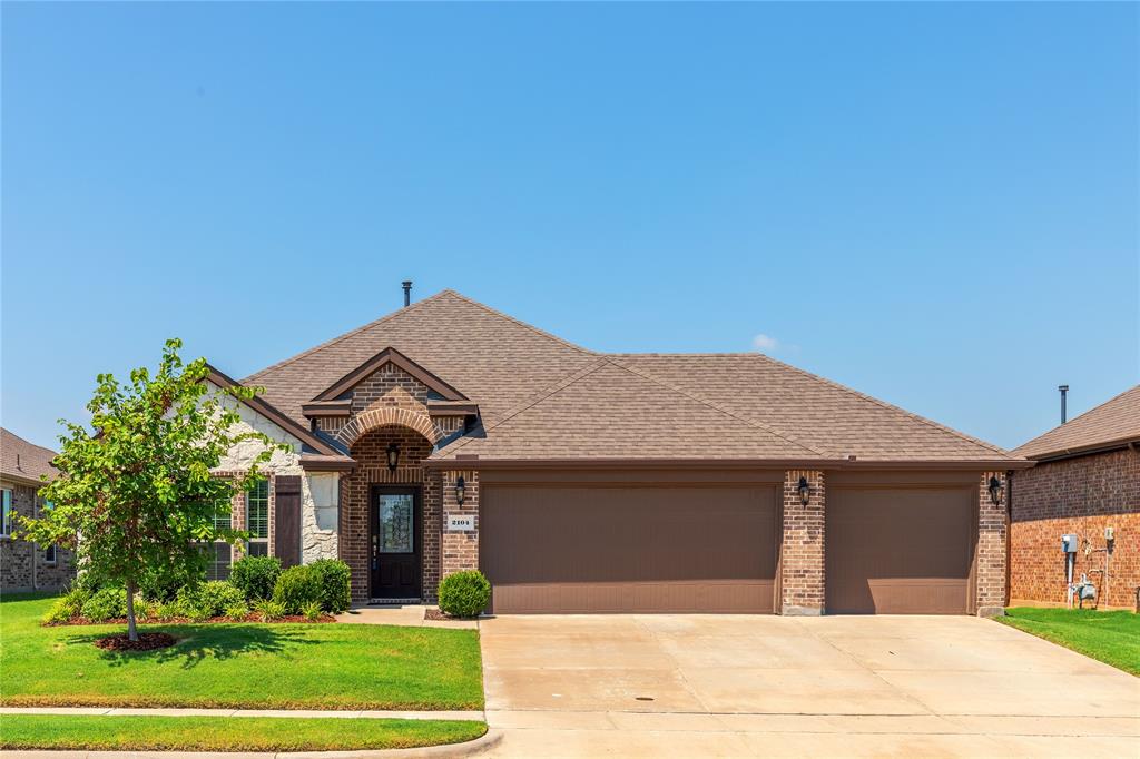 2104 Adriana Drive Property Photo 1