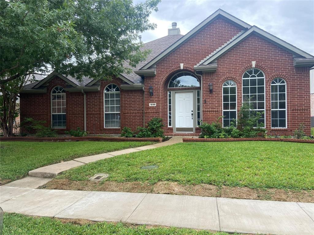 1696 Yosemite Drive Property Photo 1