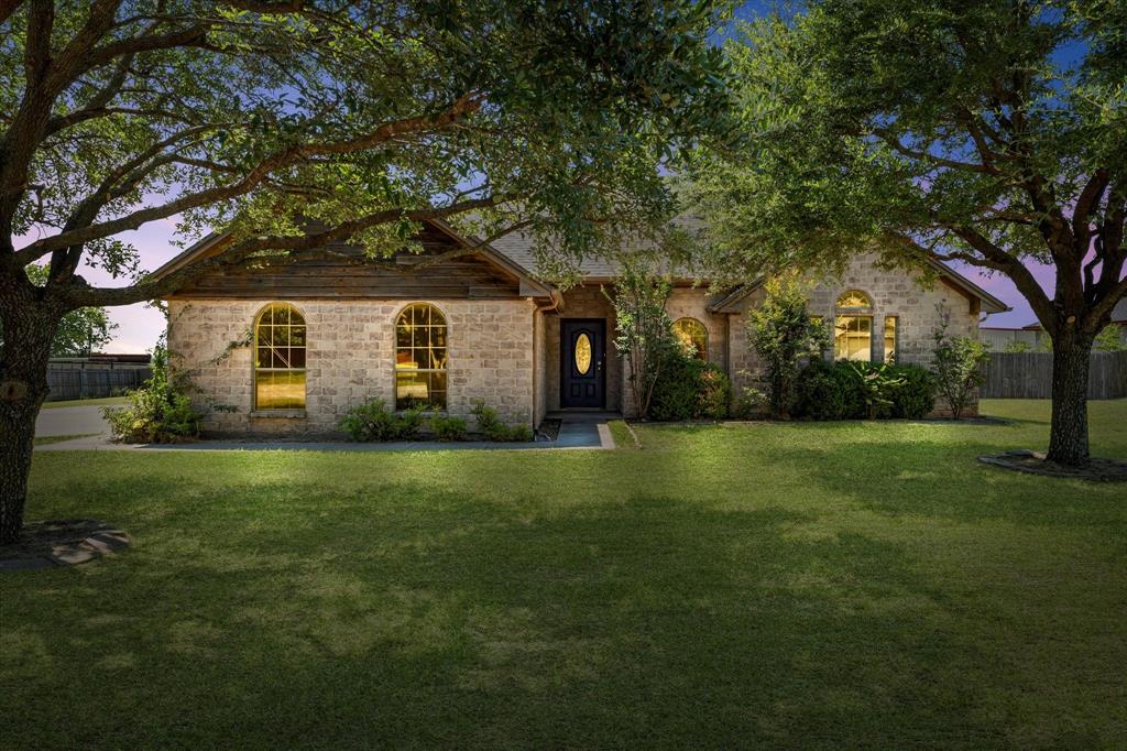 813 El Campo Drive Property Photo 1