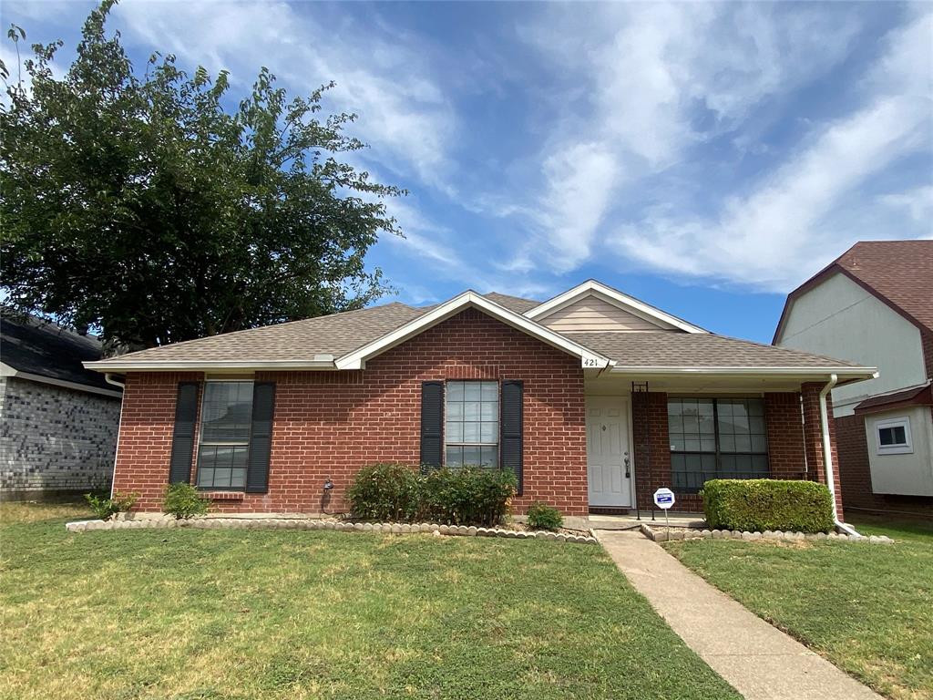 421 Sims Drive Property Photo 1