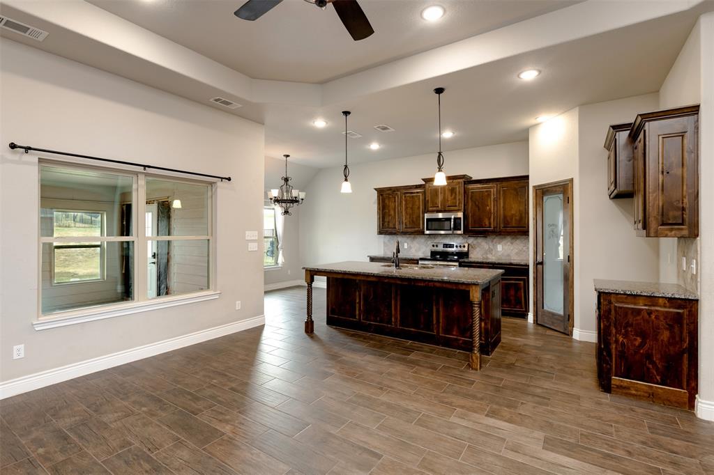 1008 Sky Court Property Photo 1