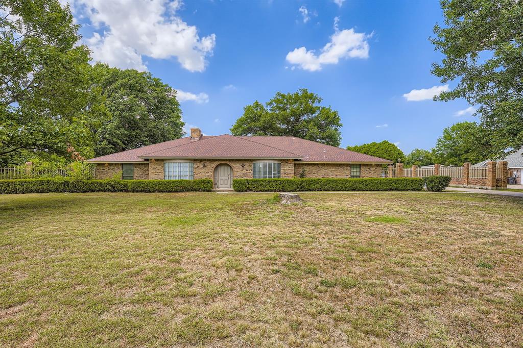 6232 N Ridge Road Property Photo 1