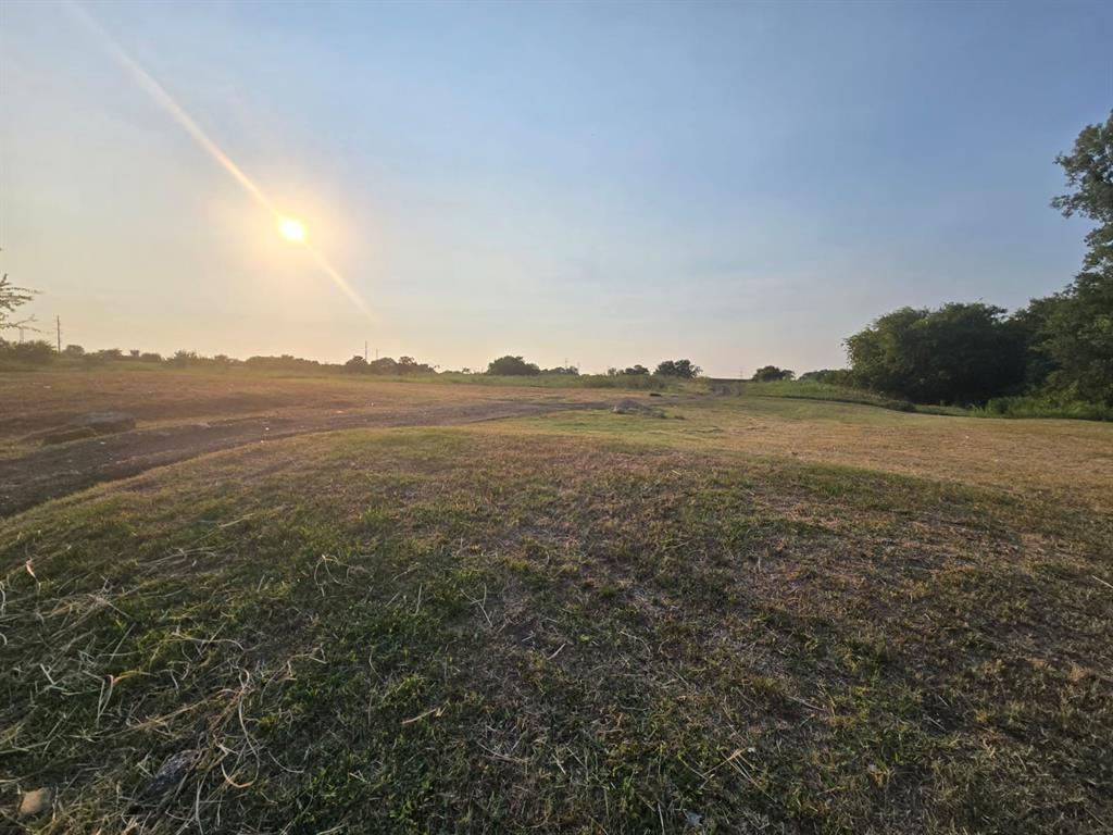 5501 Nomas Property Photo 1