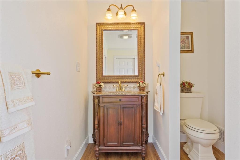 596 County Road 3425 Property Photo 12