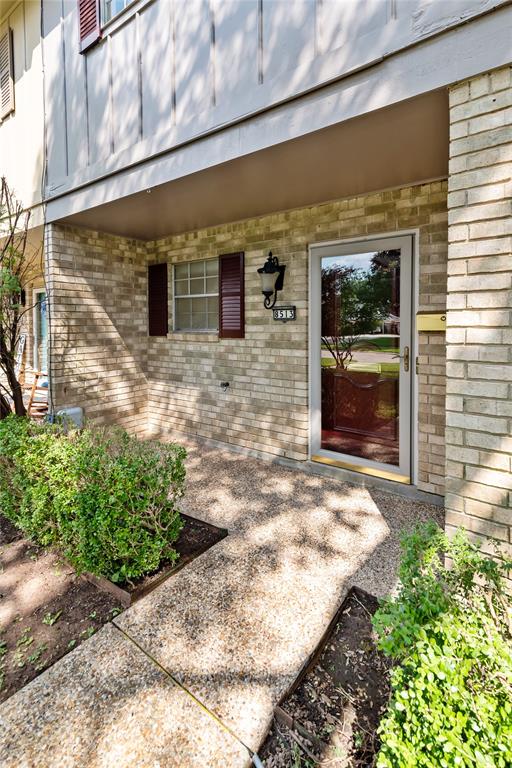 8513 Grover Place Property Photo 1
