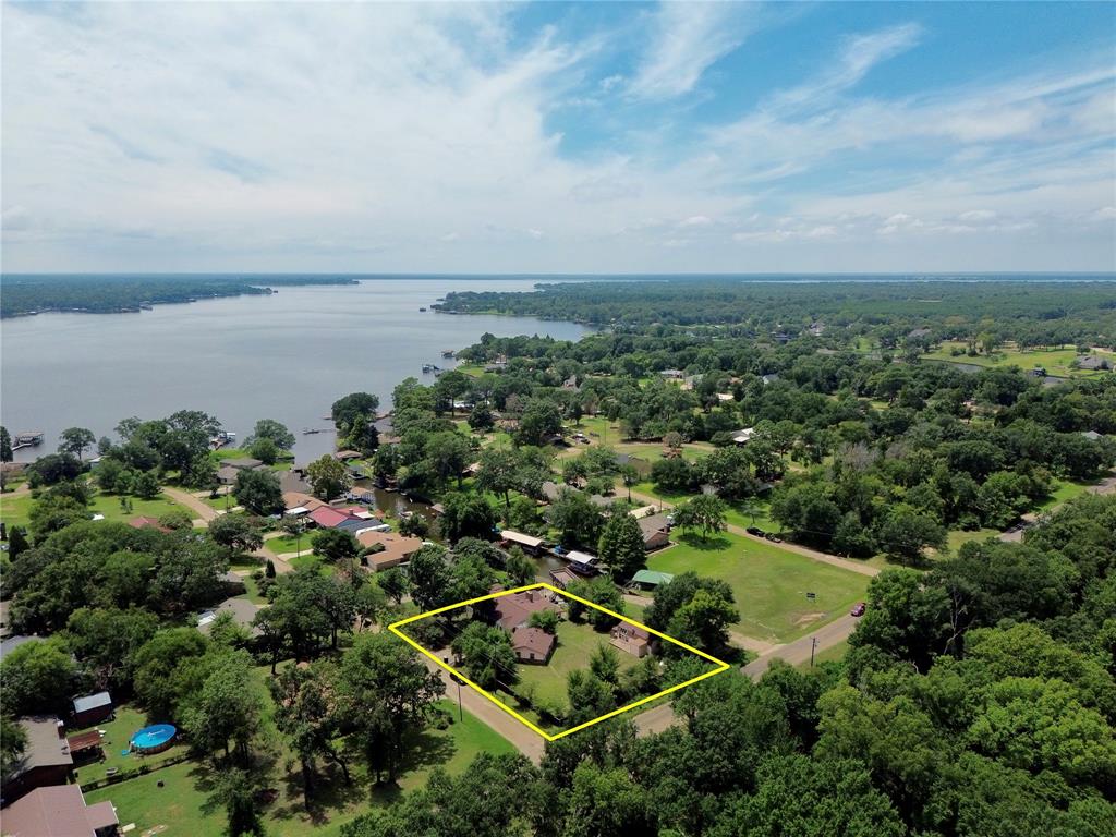 104 W Bayside Drive Property Photo 1