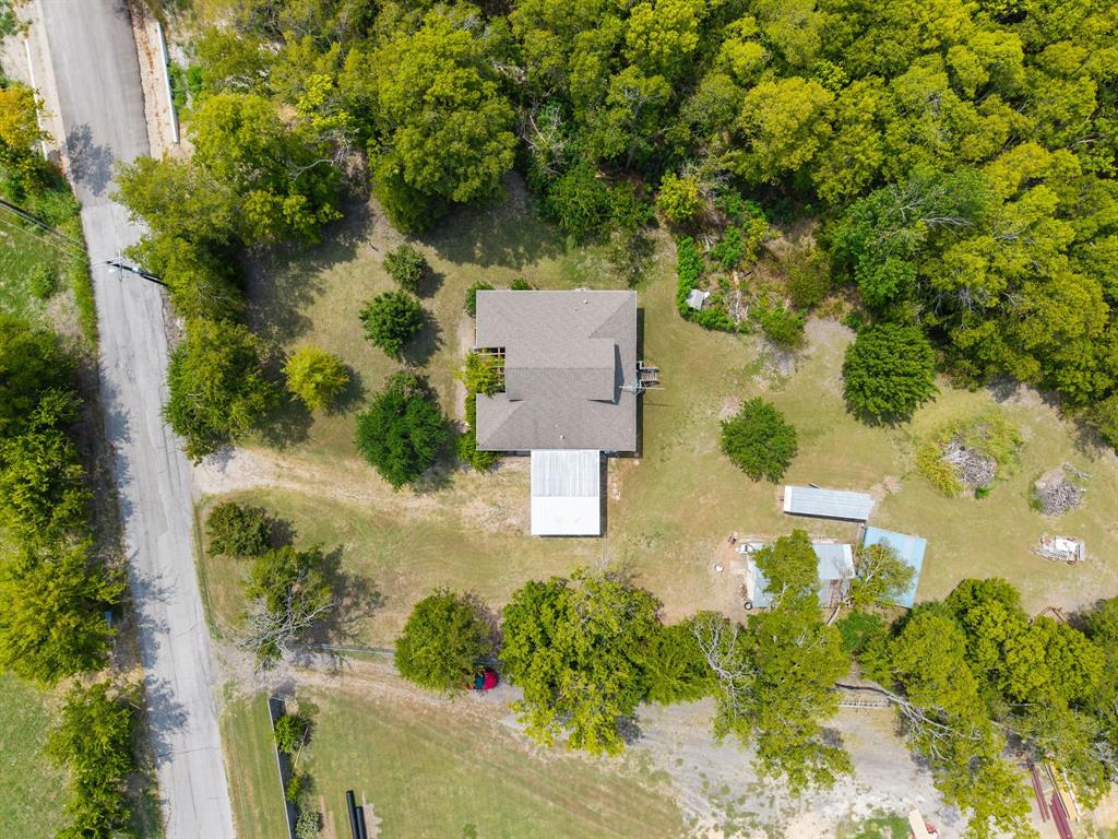 309 West Street Property Photo 9