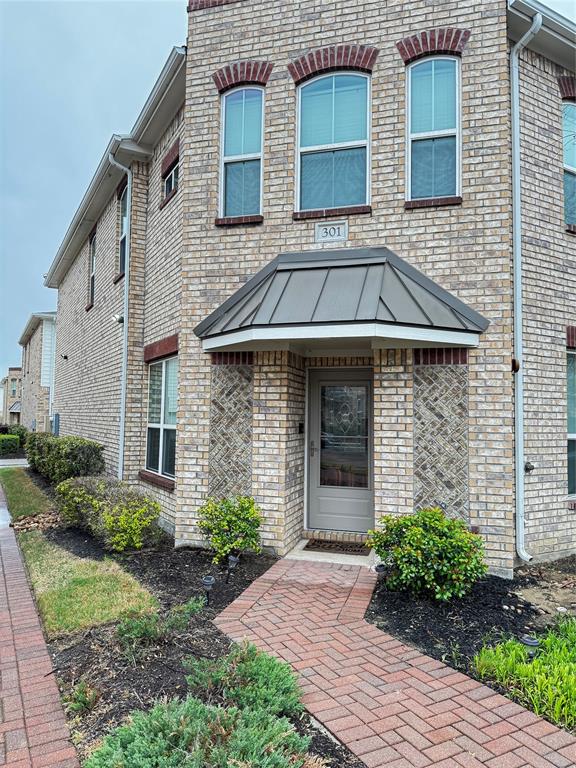 301 Lily Lane Property Photo 1