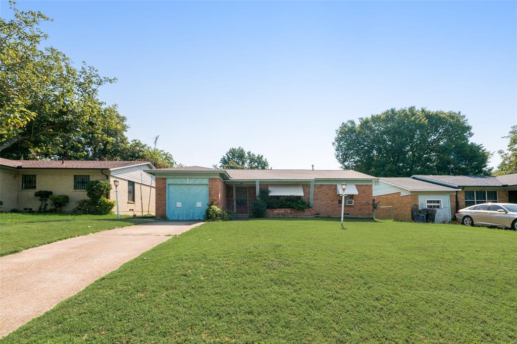 4550 Malden Lane Property Photo 1