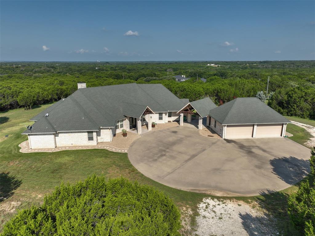 1754 Highland Drive Property Photo 1