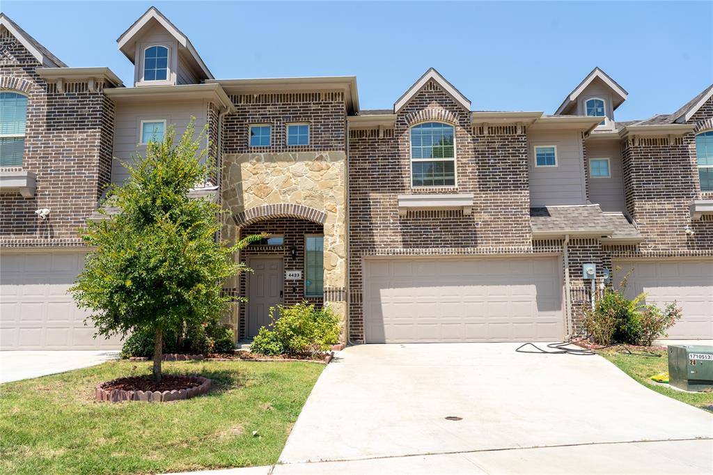4423 Beaver Lane Property Photo 1