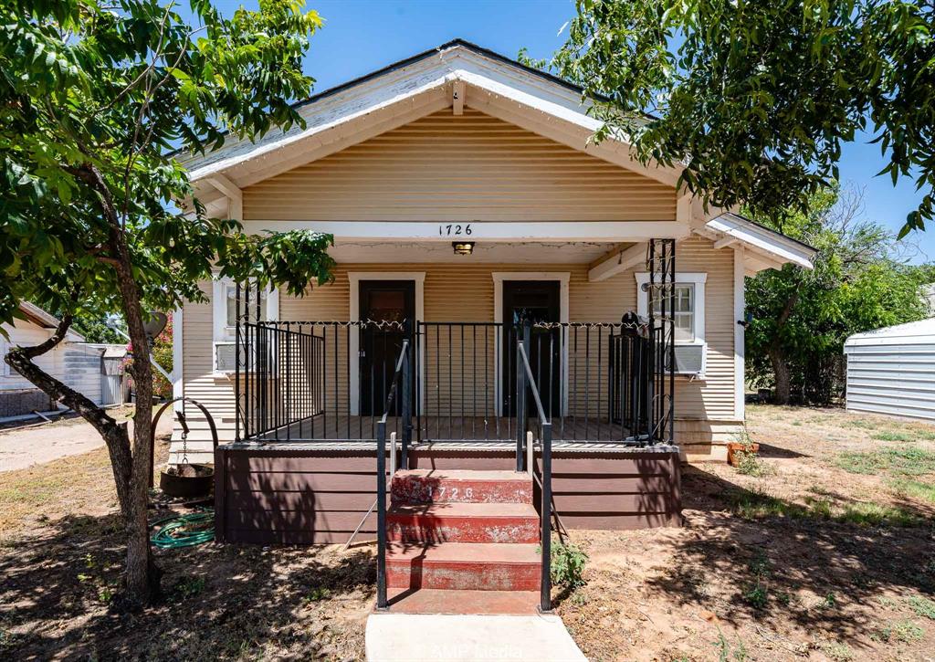 1726 Avenue J Property Photo 1