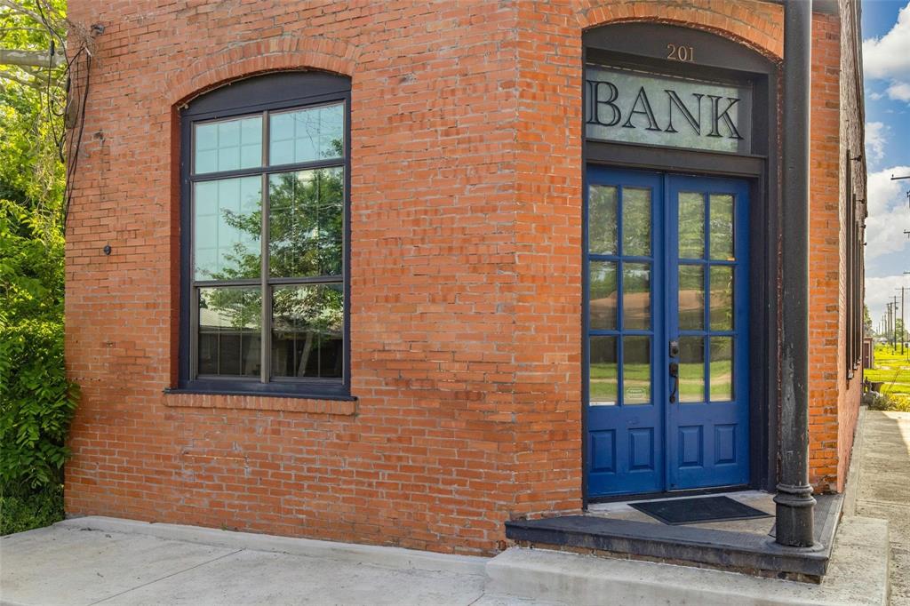 201 W Main Street Street