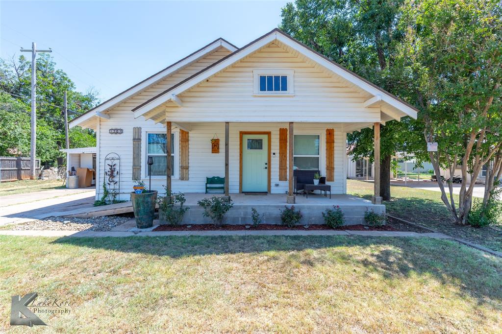 1207 S 4th Property Photo 1