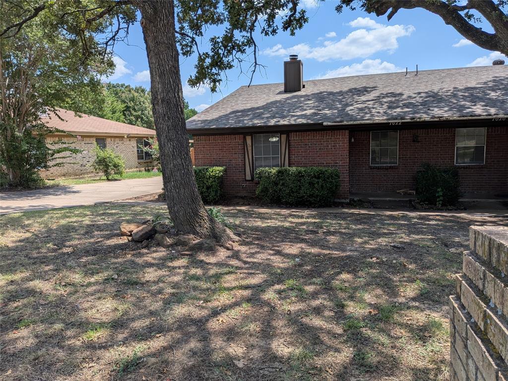7022 Lincoln Drive Property Photo 1