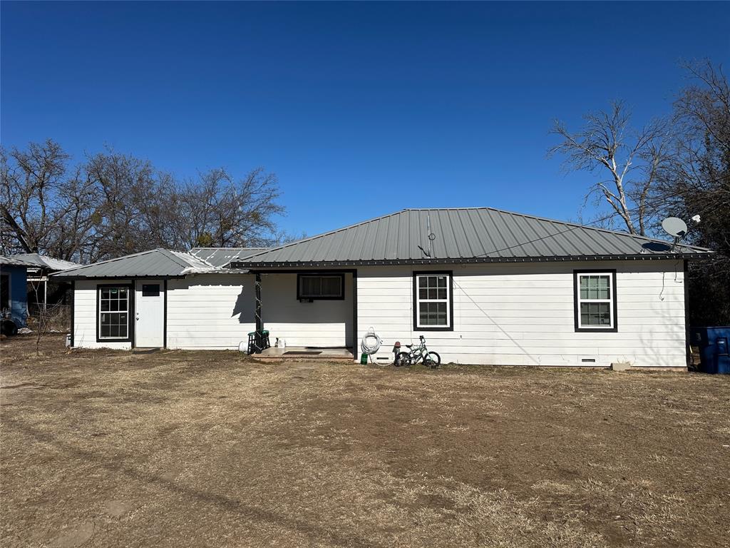 906 7th Street Property Photo 1