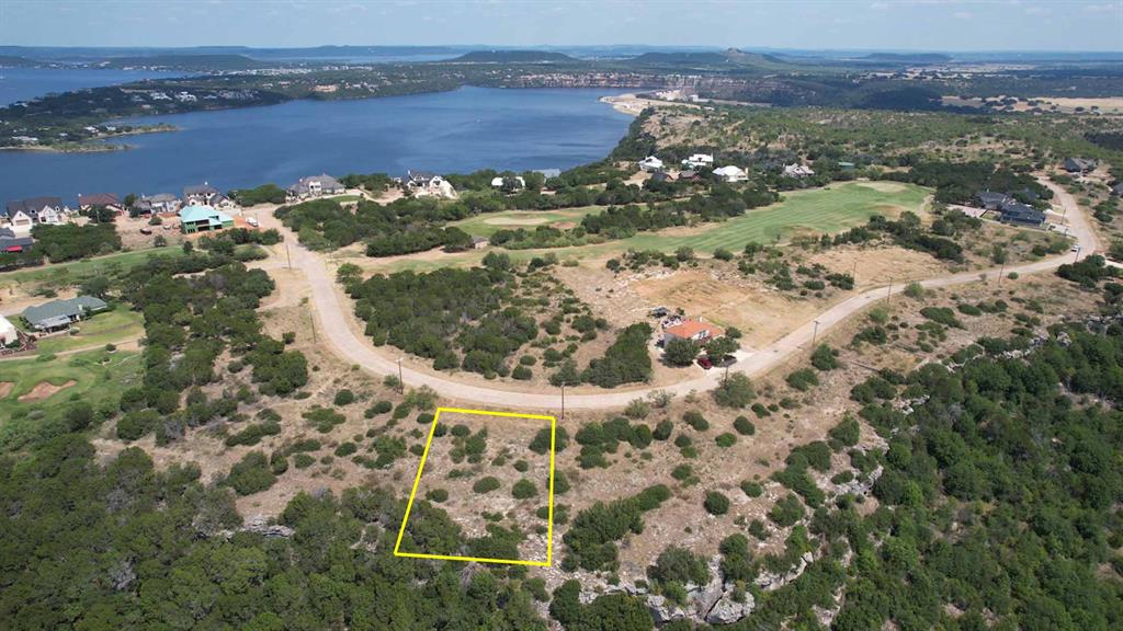 160 Oak Tree Drive Property Photo 4