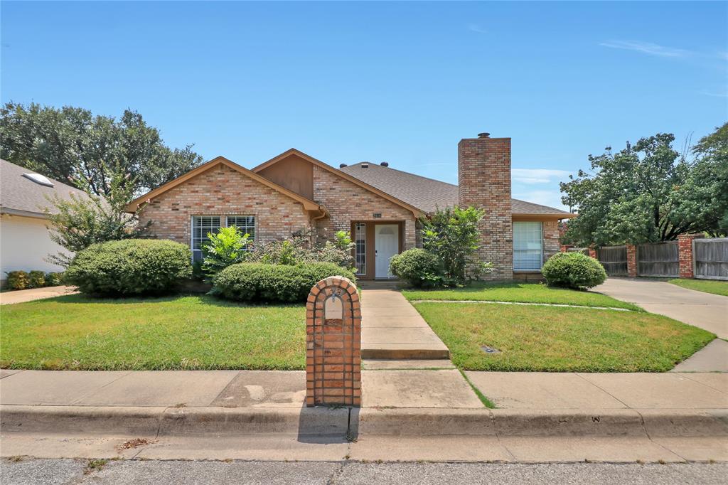 2416 Garden Park Court Property Photo 1