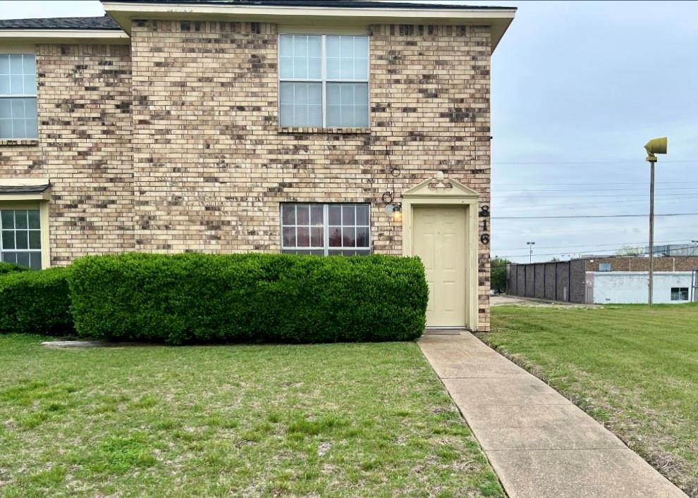 816 Red Bud Drive Property Photo 1