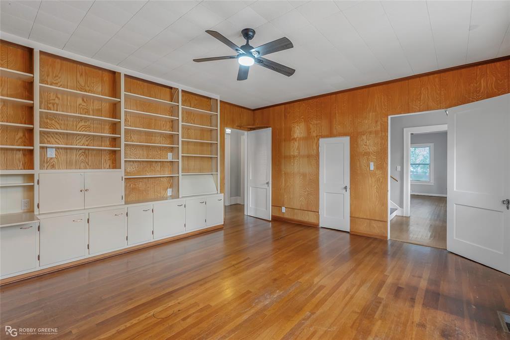 244 Forest Avenue Property Photo 5