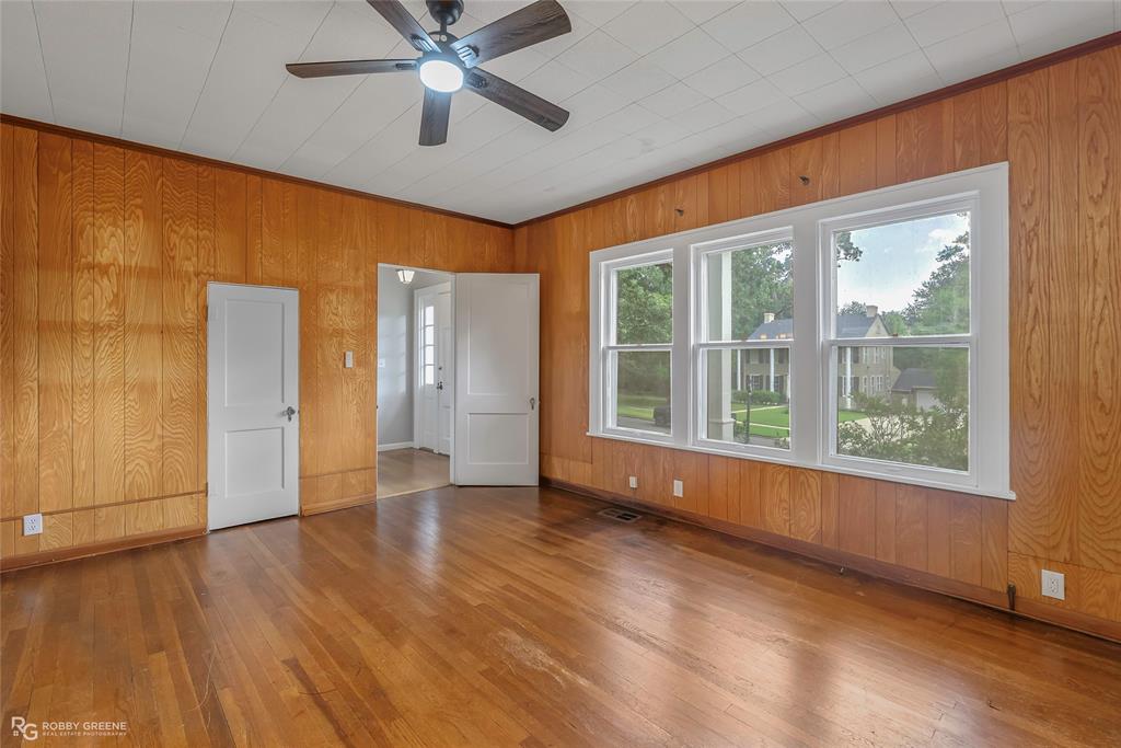 244 Forest Avenue Property Photo 6