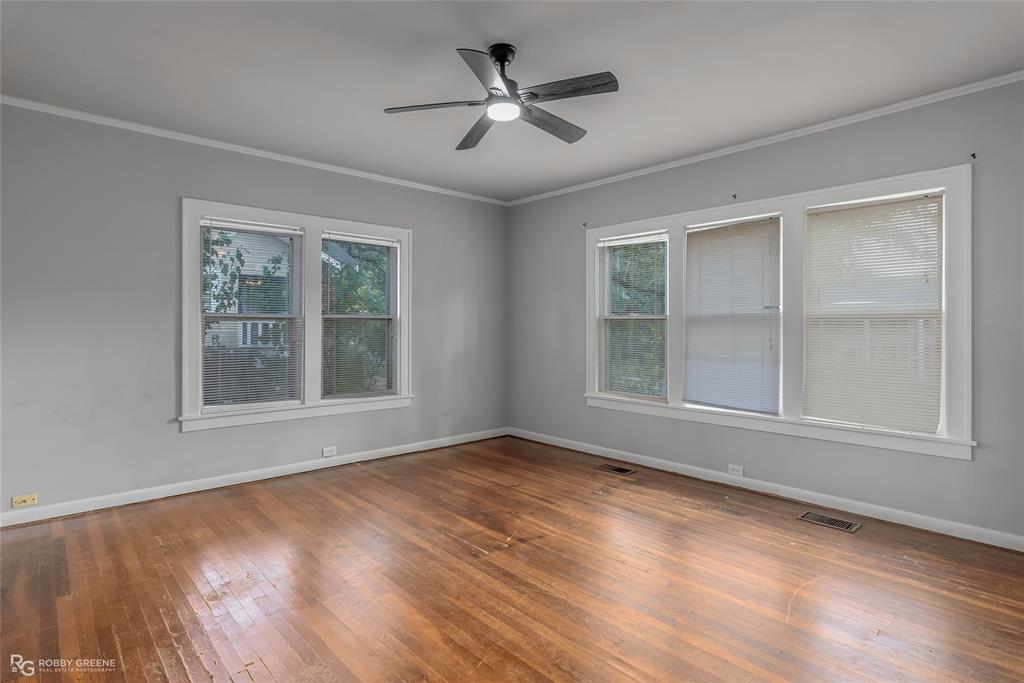 244 Forest Avenue Property Photo 15