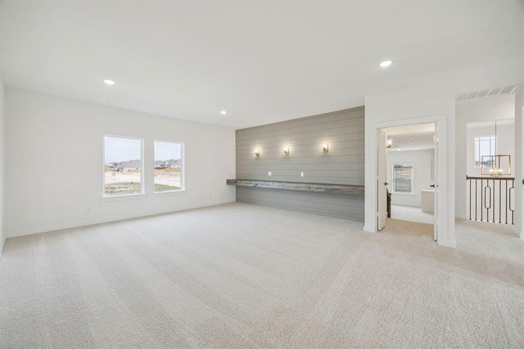 500 Shadowfax Drive Property Photo 13