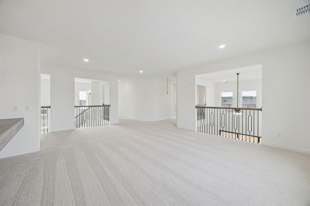 500 Shadowfax Drive Property Photo 14