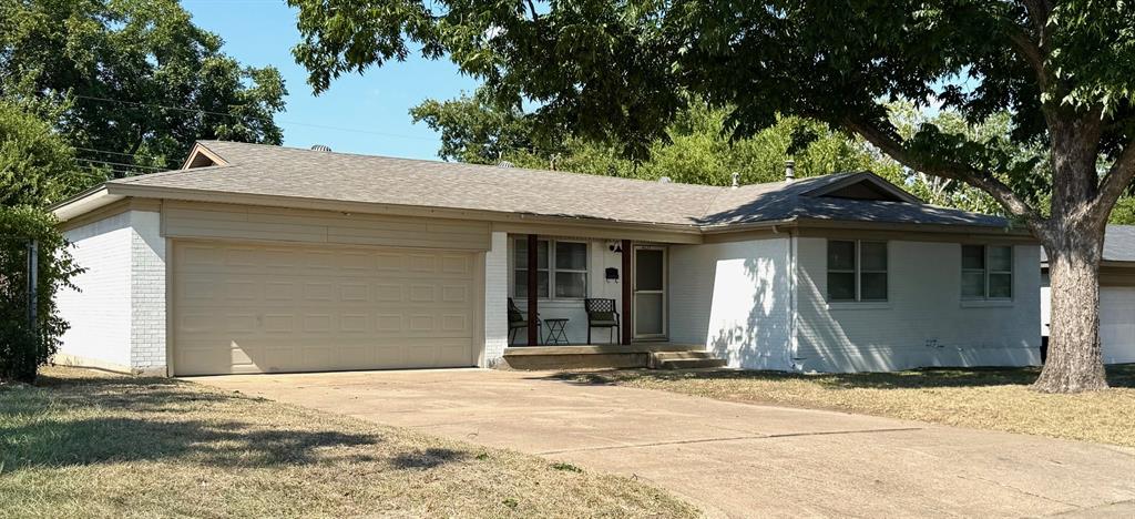 4625 Nadine Drive Property Photo 1