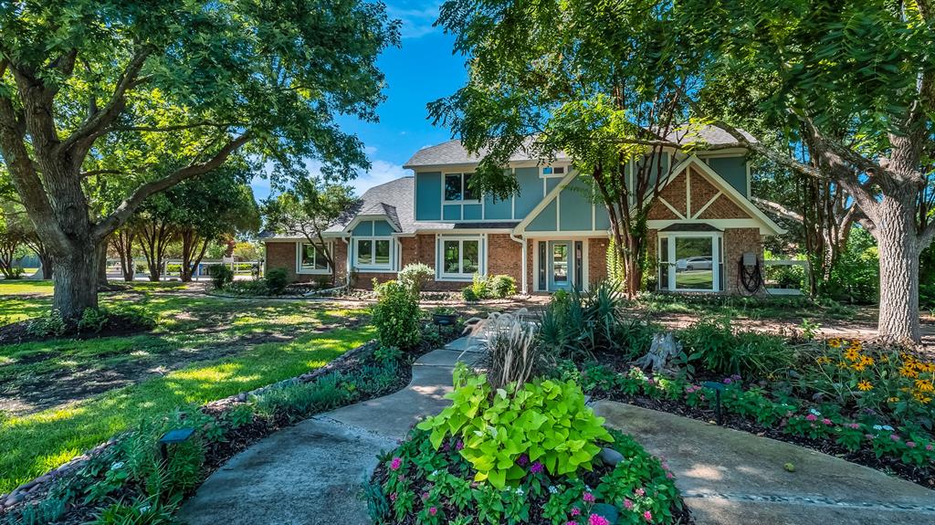 1 Chisholm Trail Property Photo 1