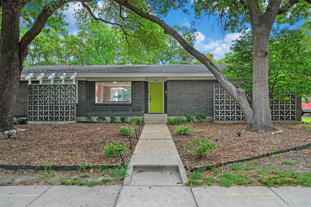 2626 S Glenbrook Drive Property Photo 1