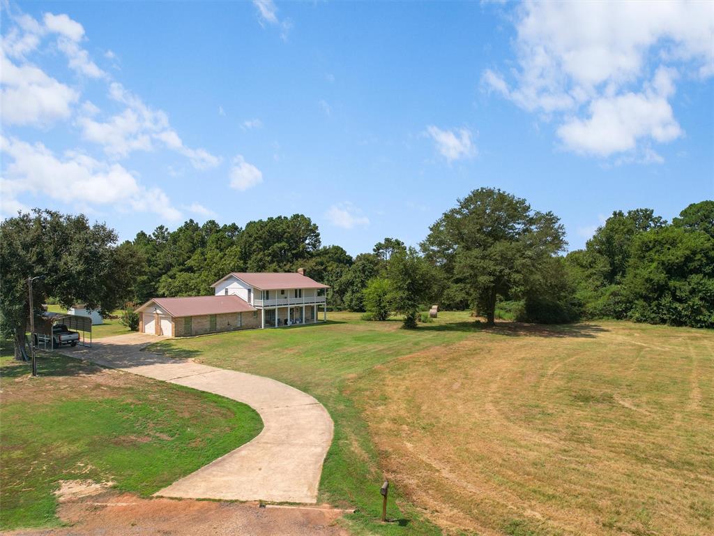 396 County Rd 4104 Property Photo 1