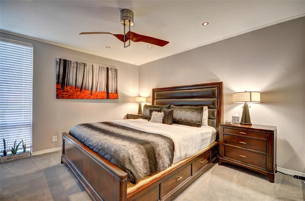 502 E Avenue J C Property Photo 4